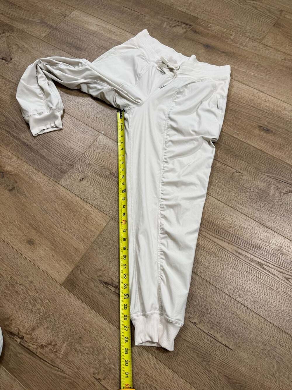 Lululemon White Lined Mid Rise Jogger Pants Women’s Size 12 Athleisure - Picture 12 of 16